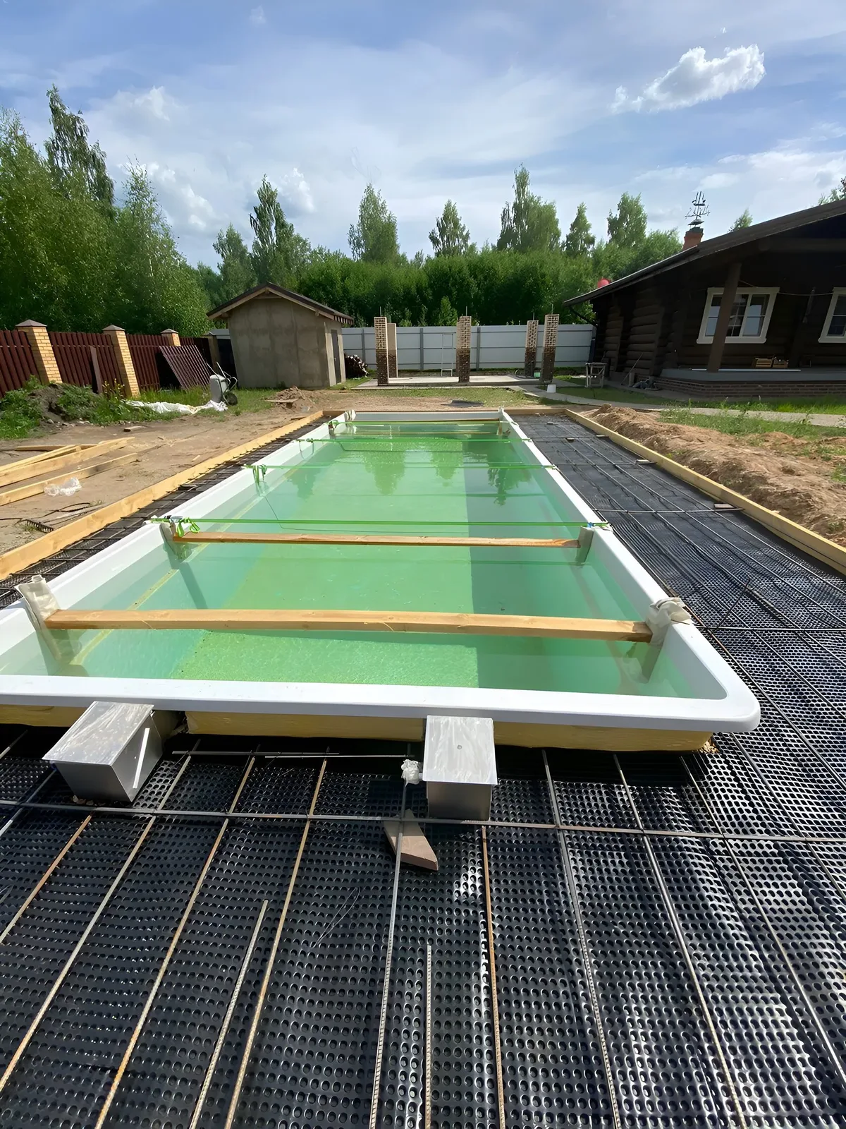 Laguna 9 — вечернее освещение в Сергиевом Посаде